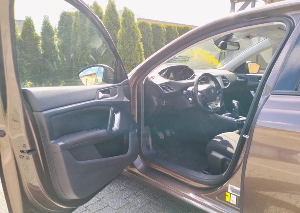 Peugeot 308 cena 33000 przebieg: 155000, rok produkcji 2014 z Wolsztyn małe 154